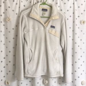 White Patagonia fleece. No stains and super soft.